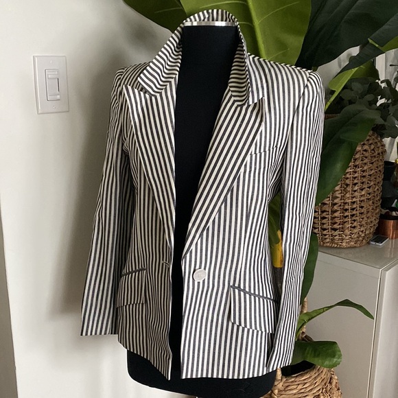 EUC Dana Buchman Striped Fitted Blazer Sz 4 - Picture 5 of 7